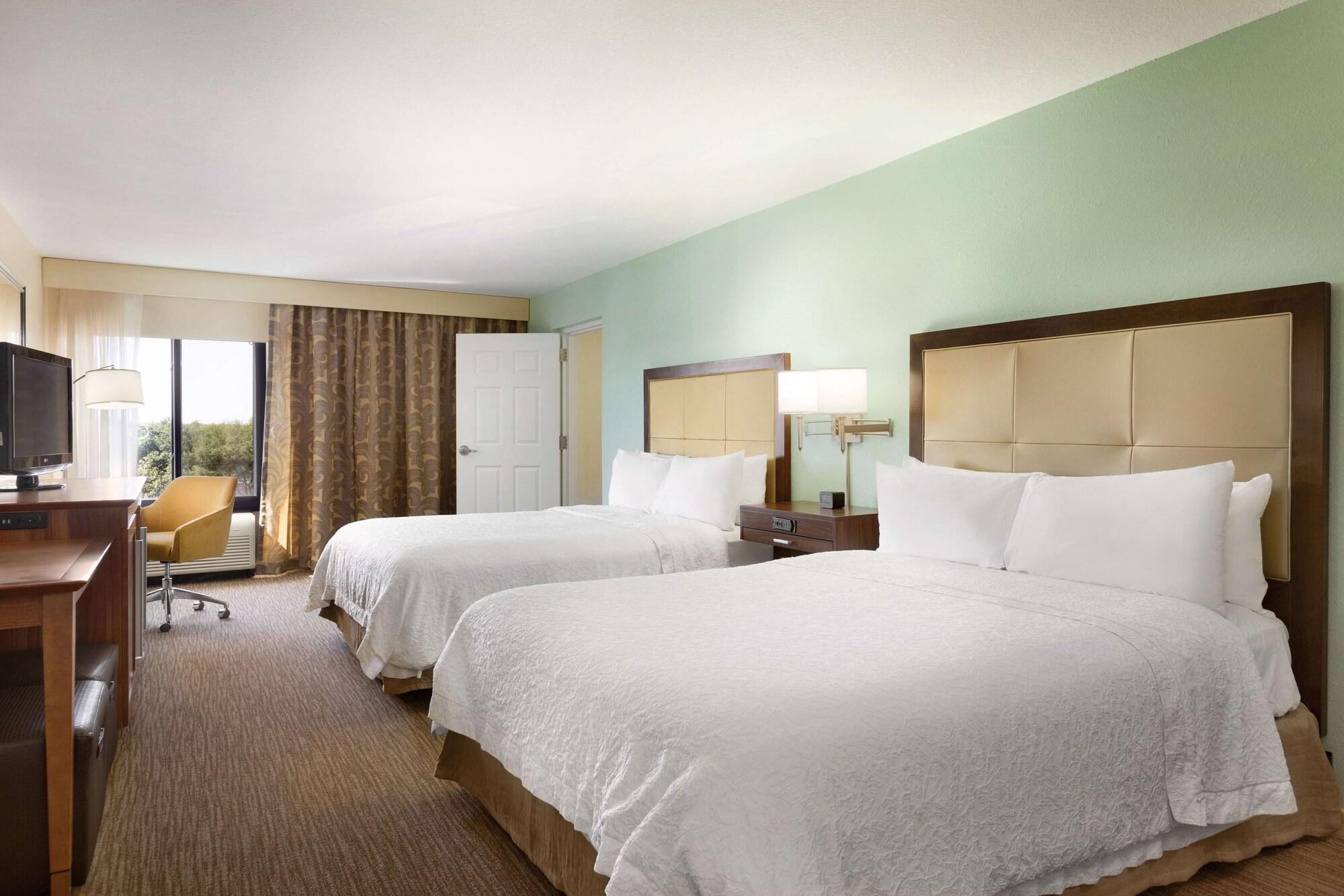 Hampton & Hotel Tarpon Springs