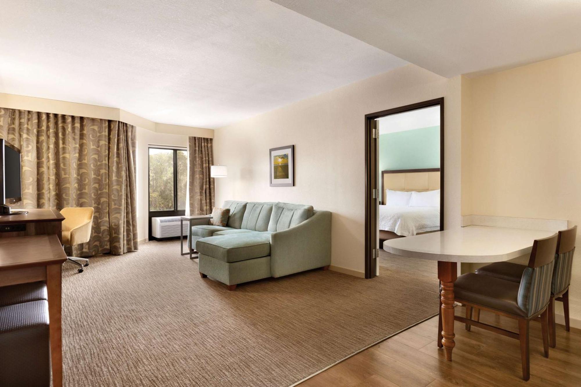 Hotel Hampton &