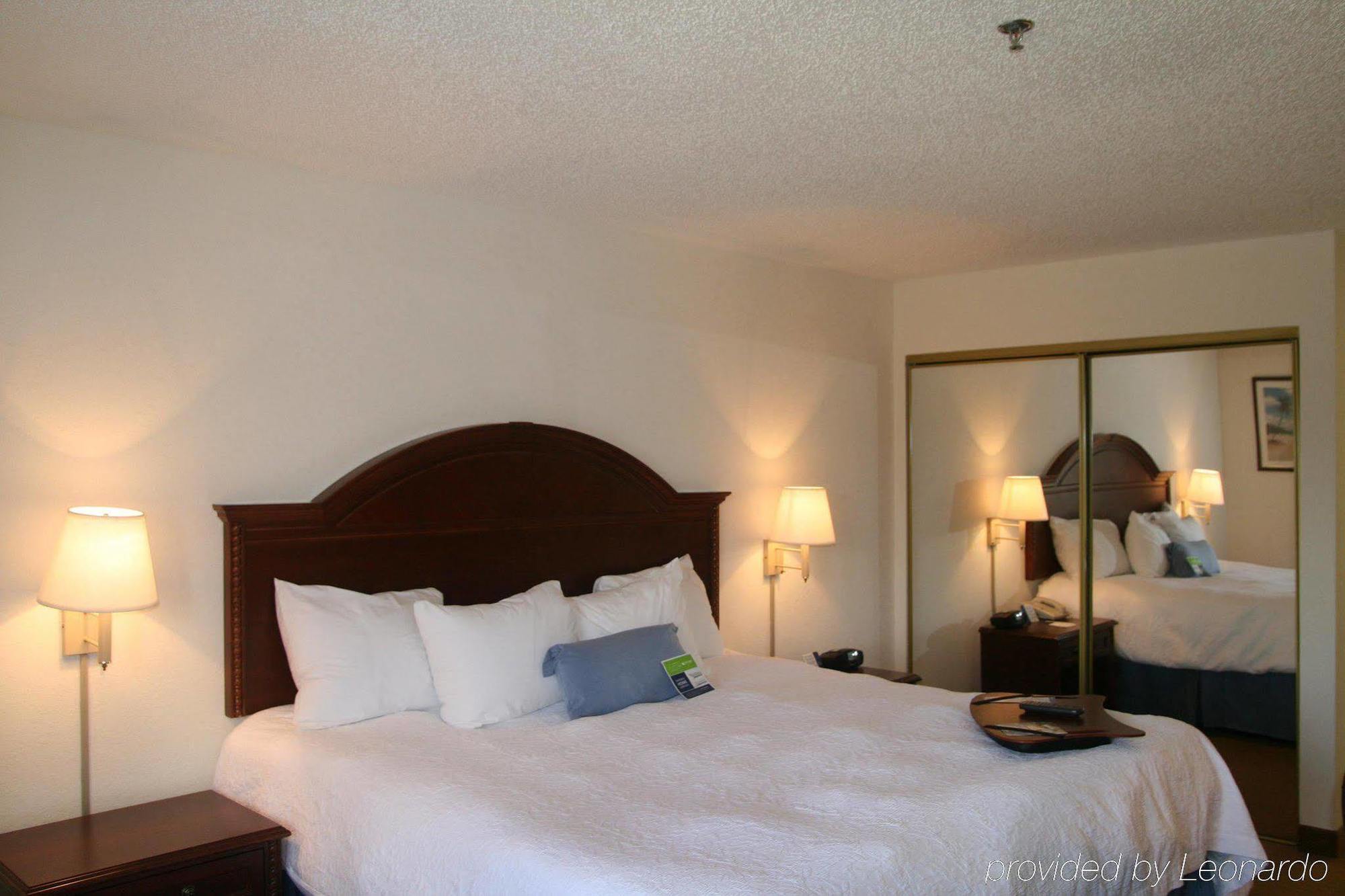 Hampton & Hotel Tarpon Springs