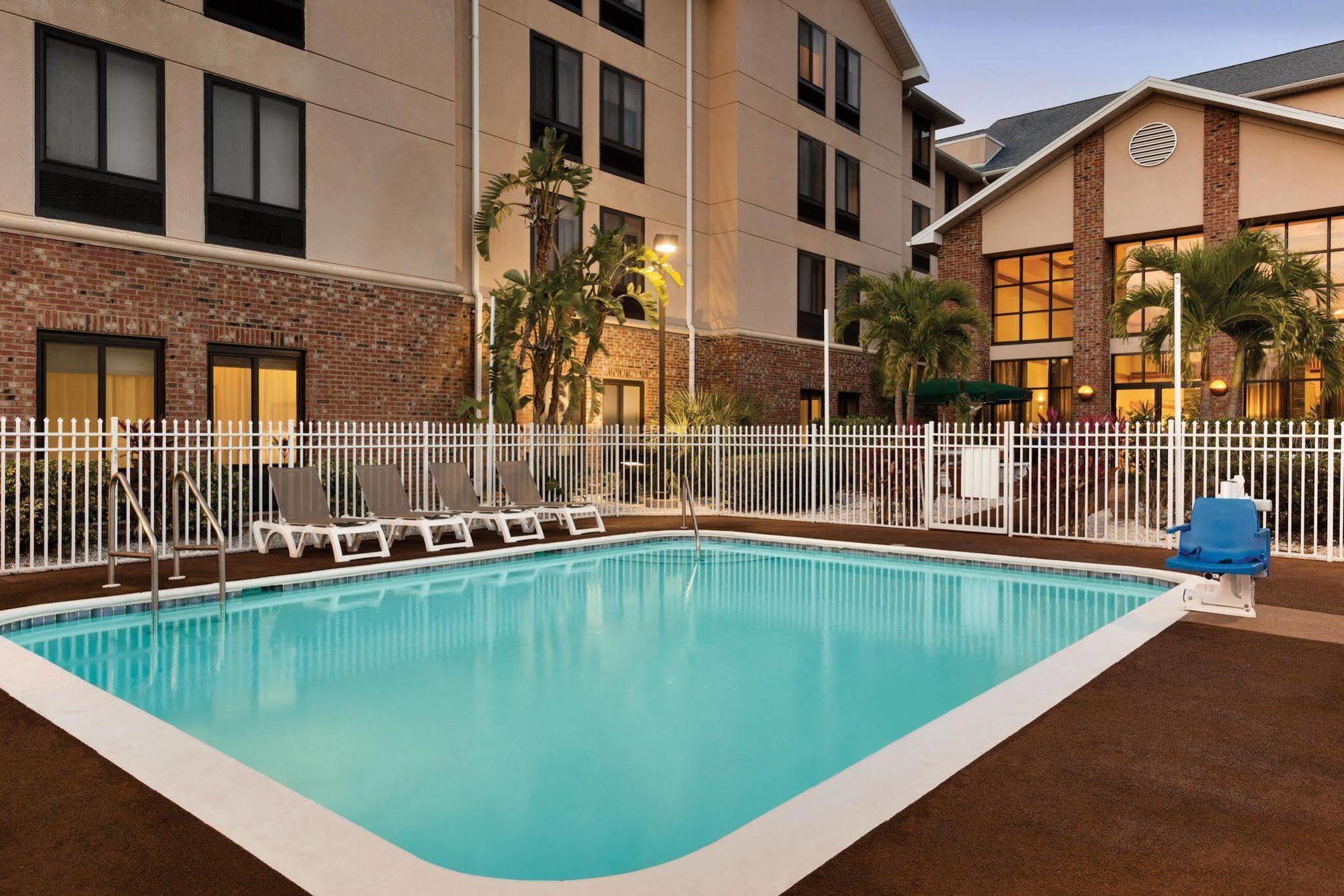 Hampton & 3* Tarpon Springs