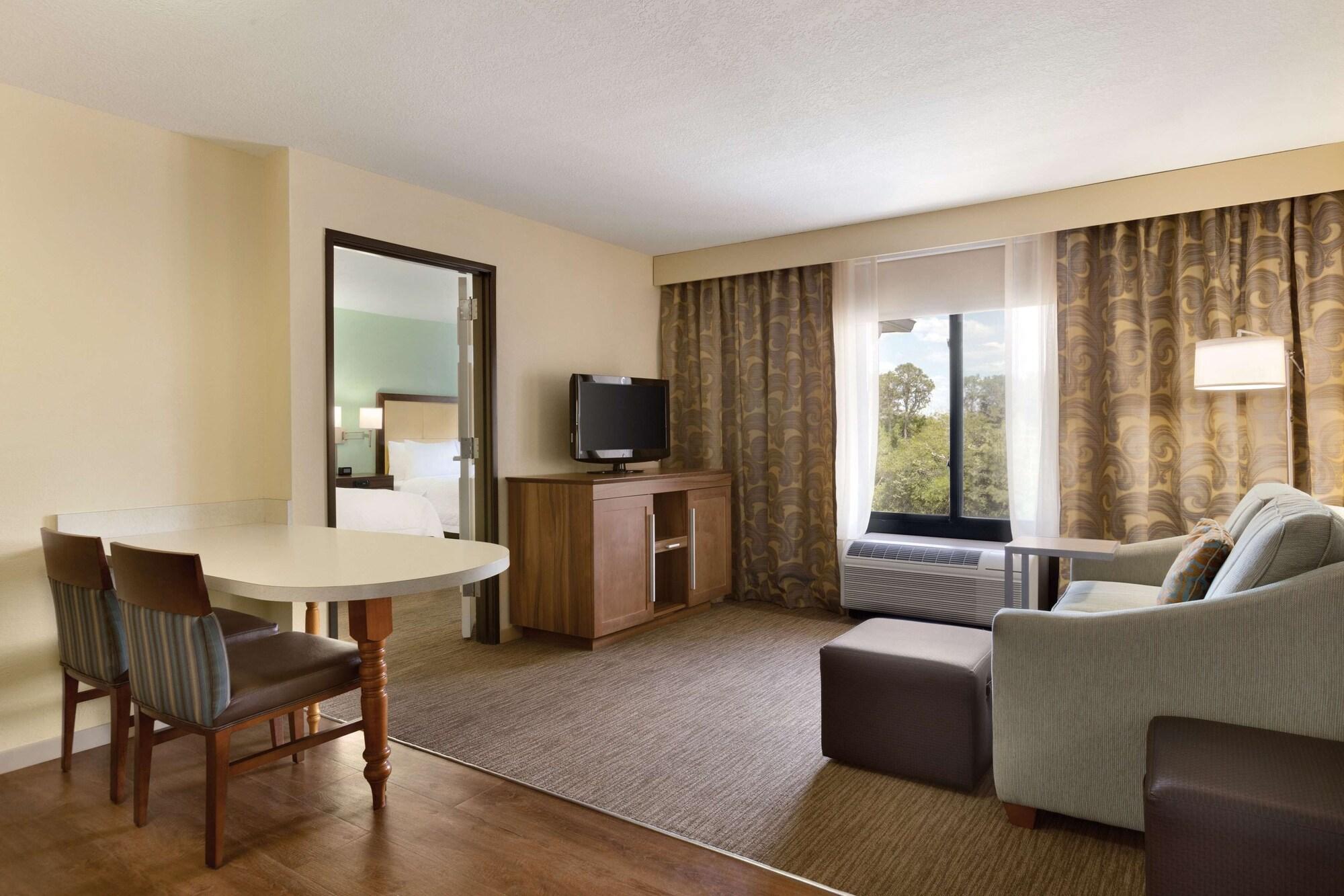 Hotel Hampton & 3*